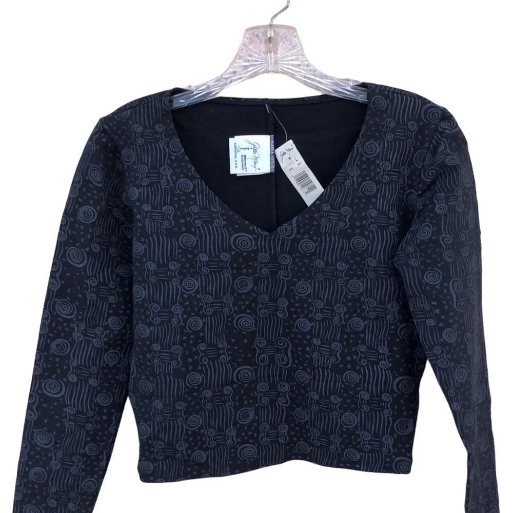 Gilda Marx Breathable’s Bodywear, V Neck, Long Sleeve, Grey and Black Print Top. - Picture 1 of 9